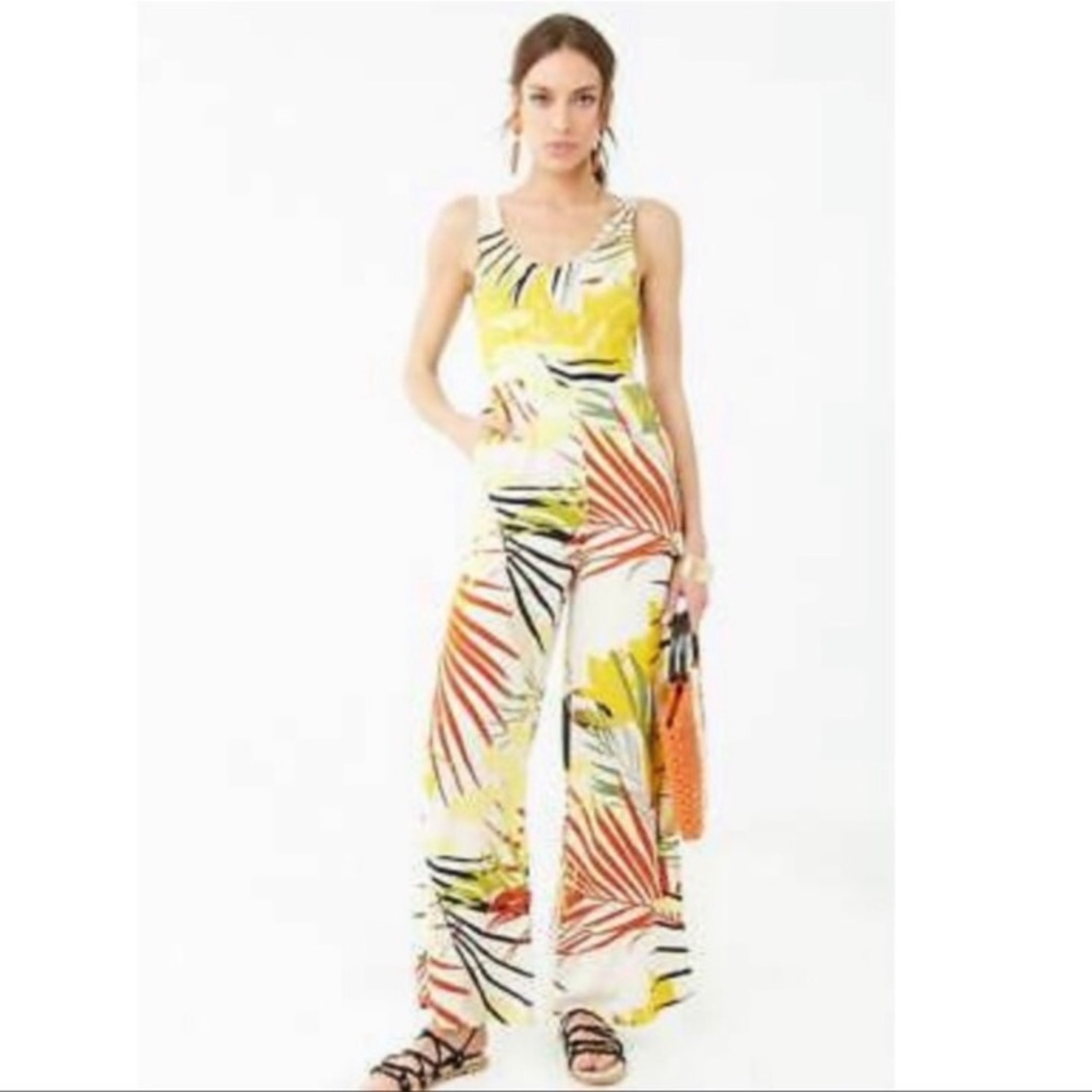 Tropical full length jumpsuit. Size M. Forever 21